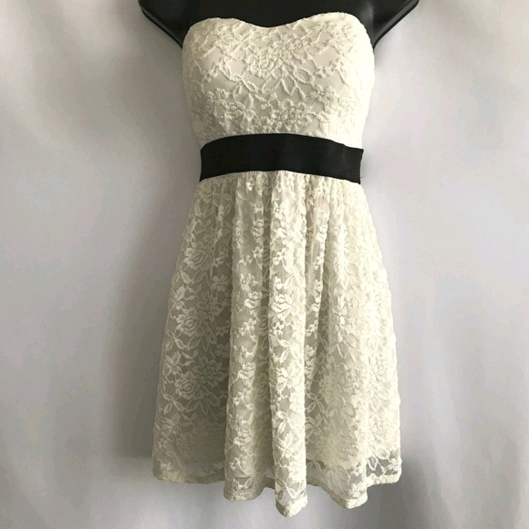 *4/$20* Wet Seal Cream Sheer Floral Print Dress - Picture 1 of 8